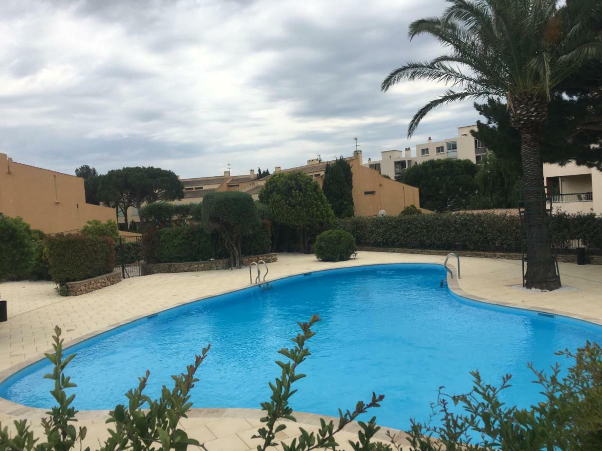 Les Hameaux De Provence - Piscine Et Place De Parking Privee - Acces Plage Et Sentier Du Littoral 邦多勒 外观 照片
